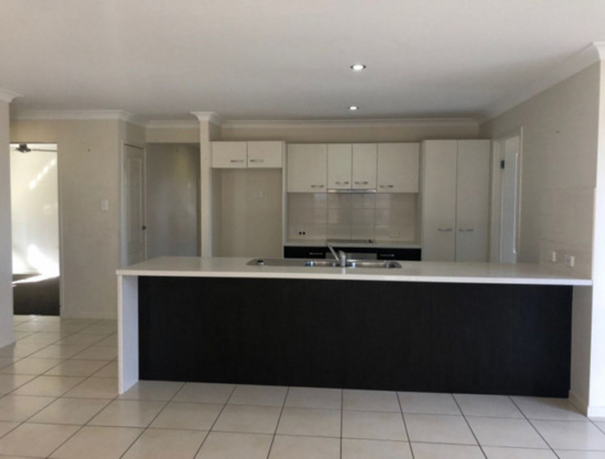 3 RONALD CT, GLENVALE QLD 4350, 0 chambres, 0 salles de bain, House