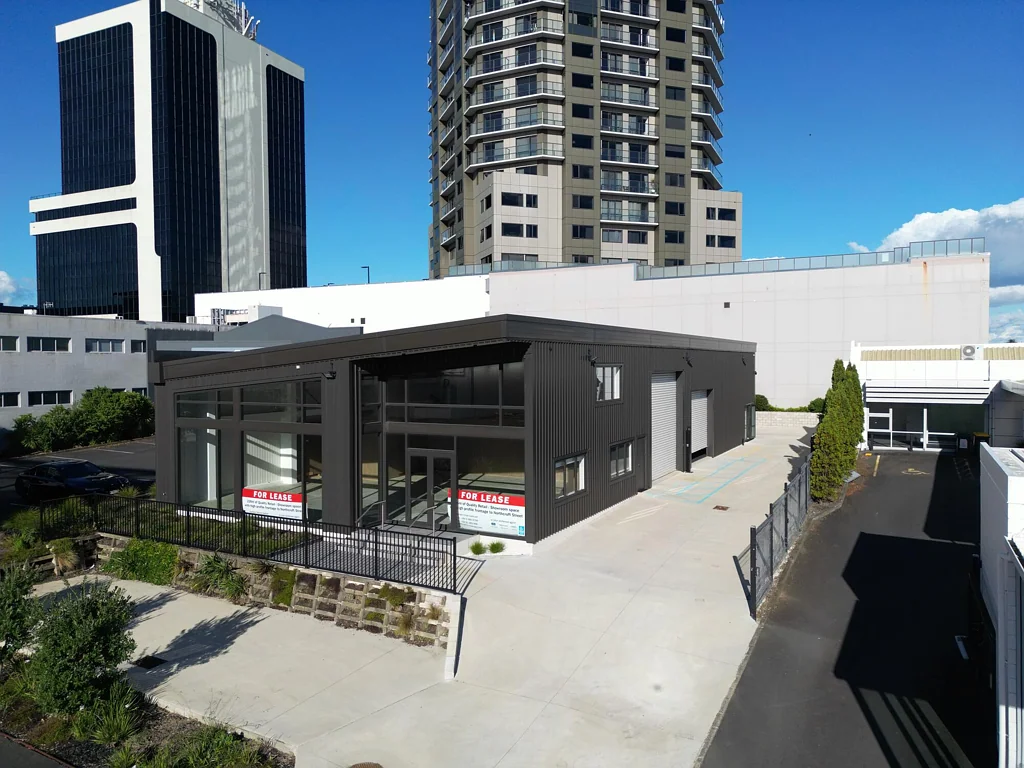 Takapuna High-profile Takapuna showroom – 226sqm