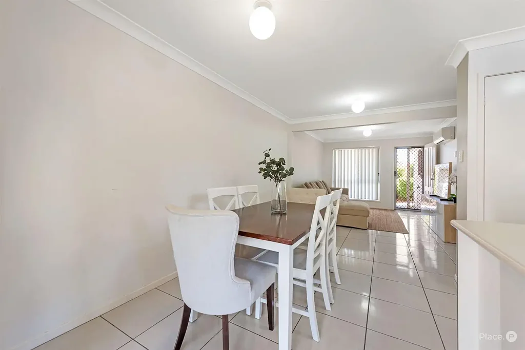 North Lakes 3 Slaapkamer Vacant and ready for you to move straight in!