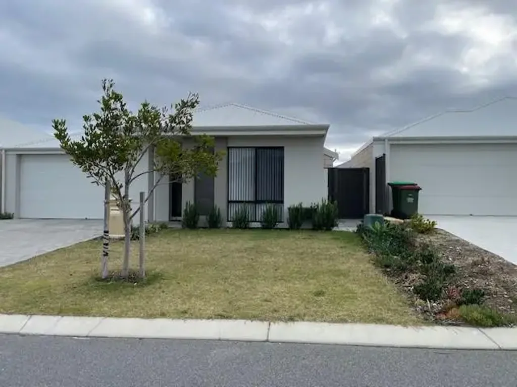 Spacious 4 bedroom coastal home