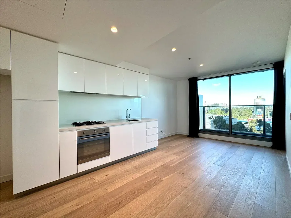 Light-filled 2 bedroom apartment in the heart of Southbank!