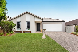 10 Prospect Street, Warner
