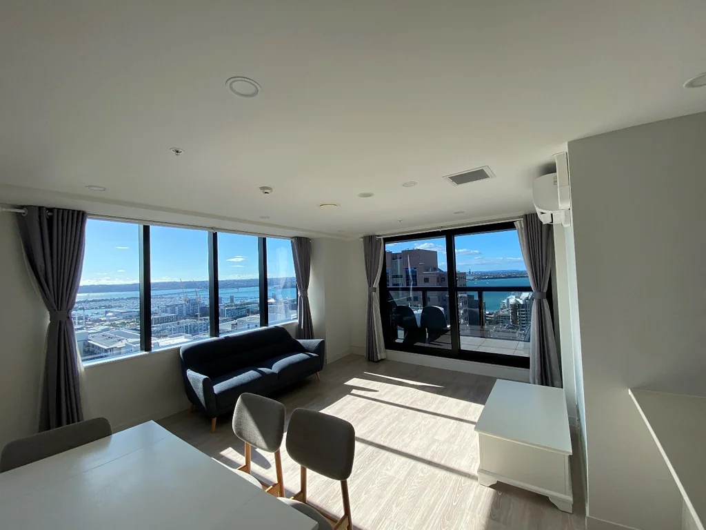 CITY CENTRAL - Semi-Furnished 2 Bedroom Apartment With Panoramic Views