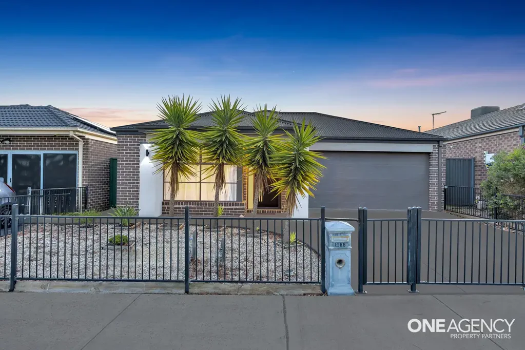 Manor Lakes 3Zimmer Contemporary Elegance in the Heart of Manor Lakes..!!!!