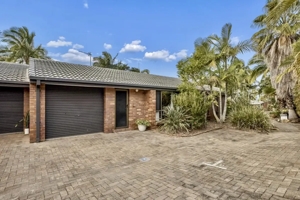 Robina 3침실 Rare Robina Duplex with Huge Yard & Renovated Kitchen