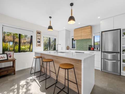 Kumeu 4 Bedroom Make your Own Memories!