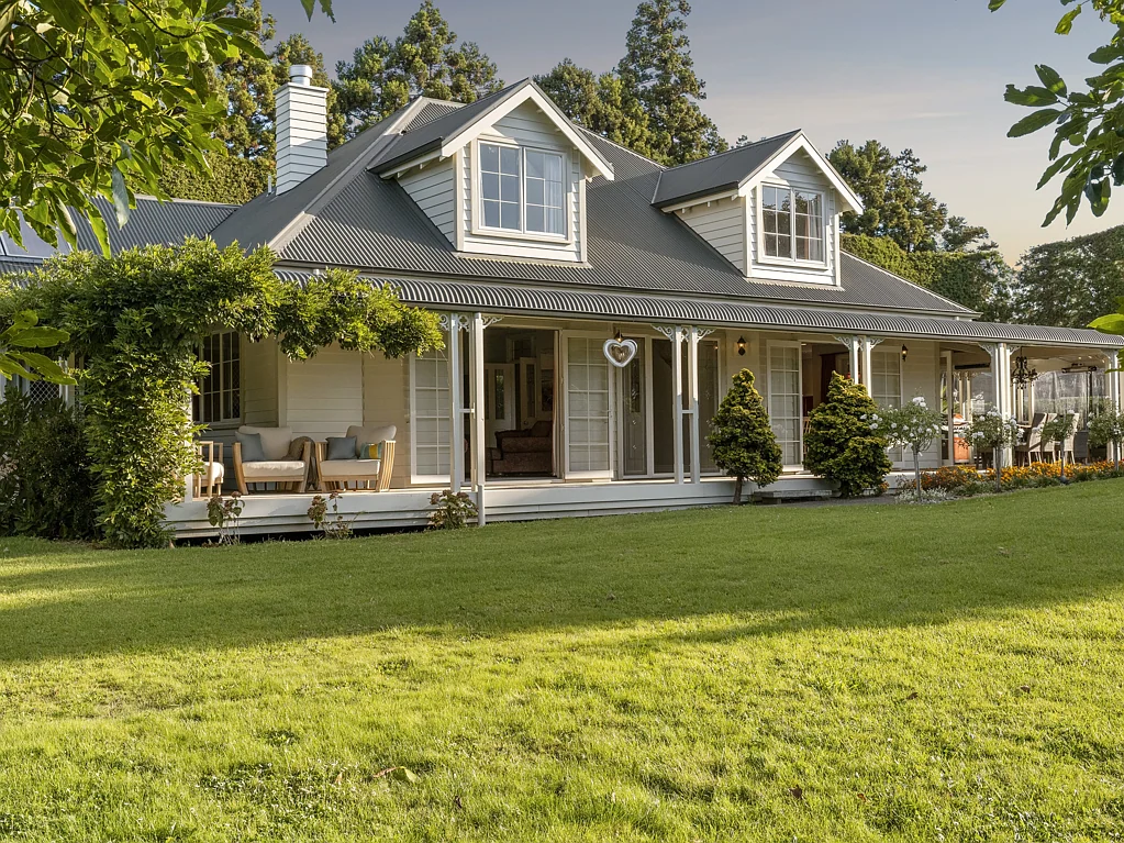 Katikati Spacious lifestyle, shedding and income