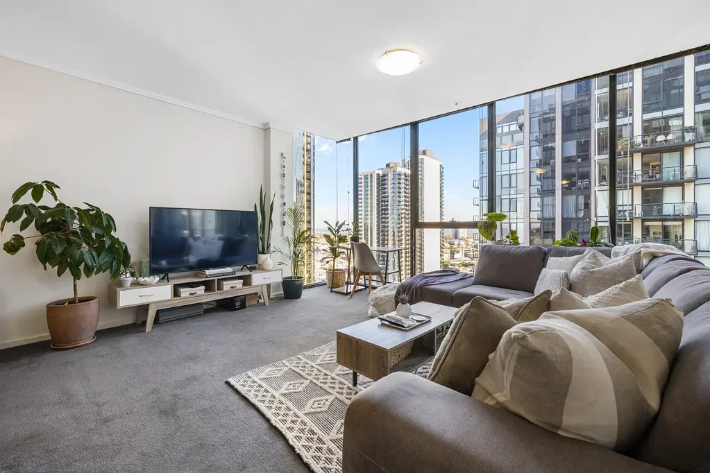 Southbank 2 Bedroom Elevated Southbank Living with Breathtaking Views