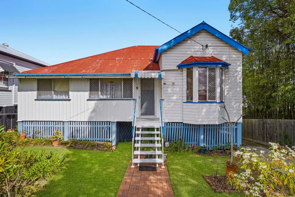 34 Mitchell Street, West End, QLD 4101, 4 Bedrooms, 1 Bathrooms, House