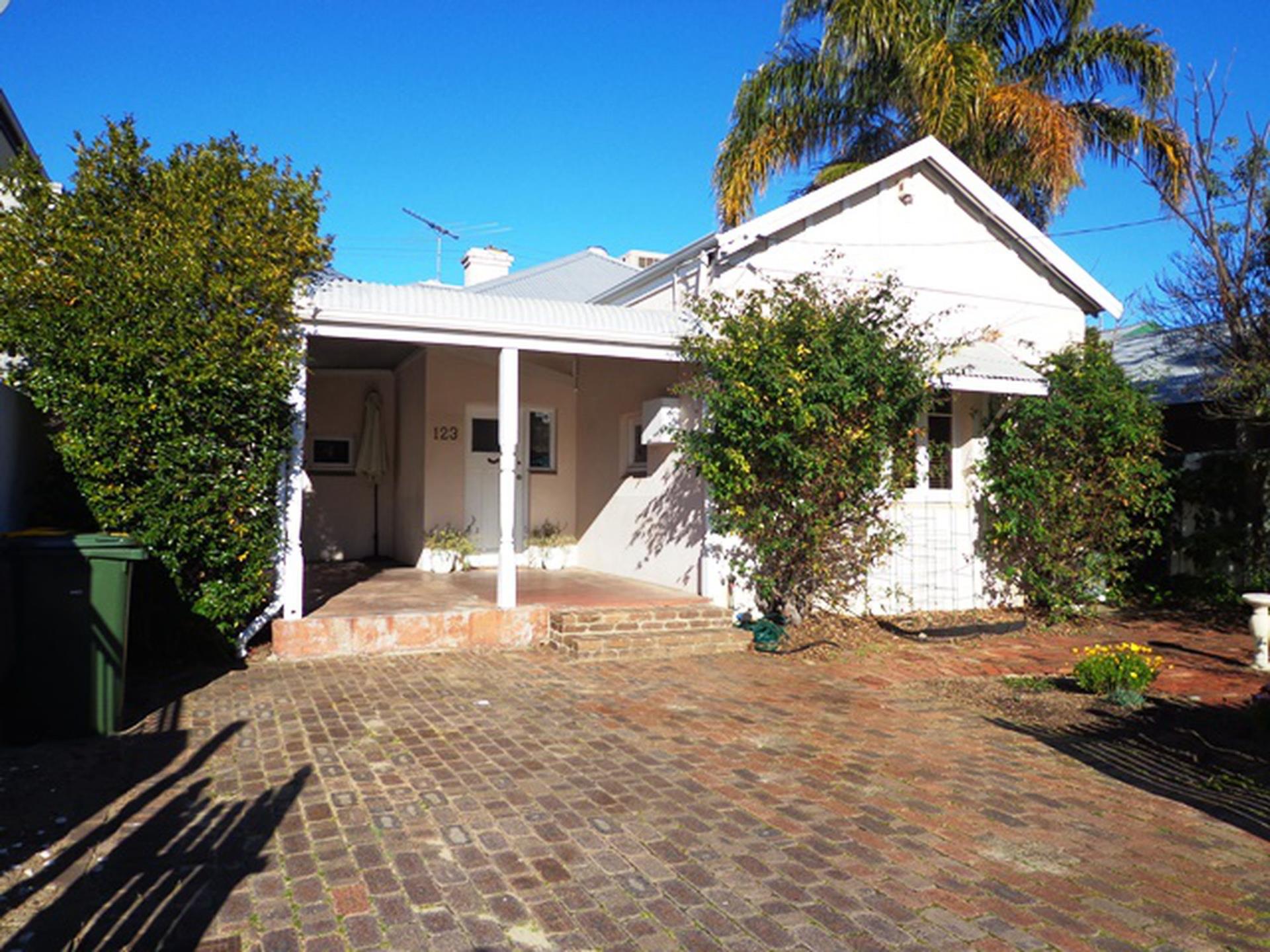 123 DOUGLAS AV, SOUTH PERTH WA 6151, 0部屋, 0バスルーム, House