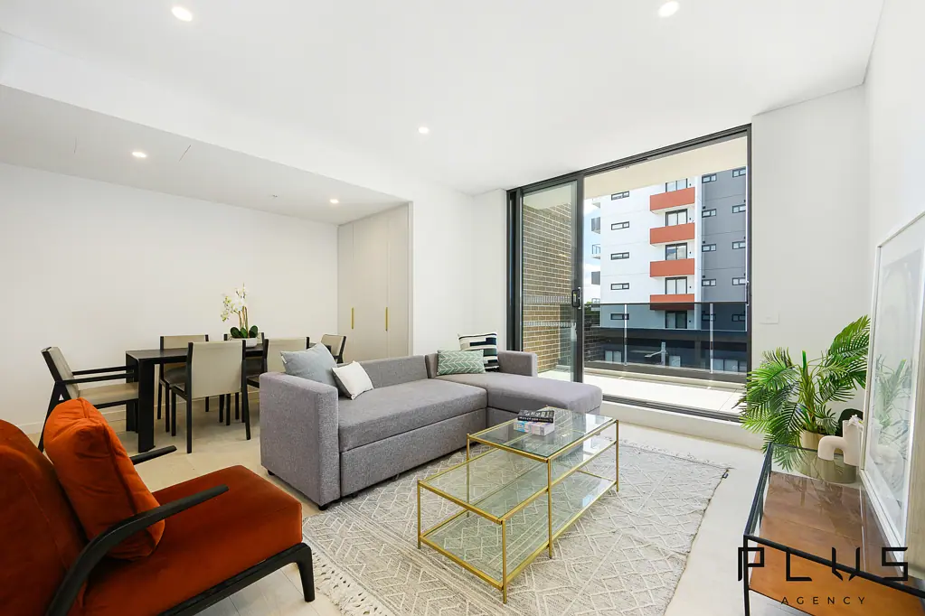 Burwood North Facing One Bedroom with parking, ready to move in