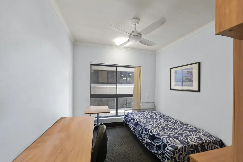 Brisbane City 1 Slaapkamer CBD studio apartment with kitchenette, ensuite, and communal facilities