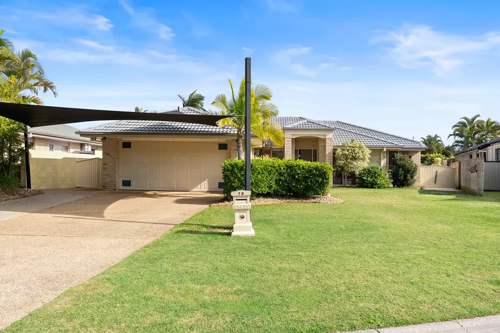 Helensvale 4Zimmer Single Level Entertainer Where Family Living Feels Effortless