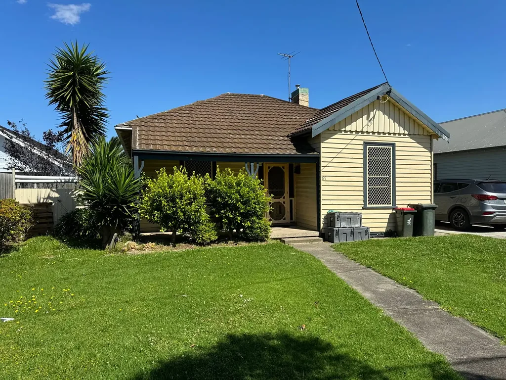 Traralgon 3 Bedroom Check the address!