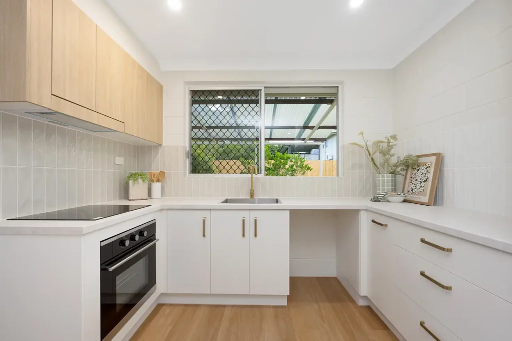 2/5 Lara Street, Cranbrook, QLD 4814