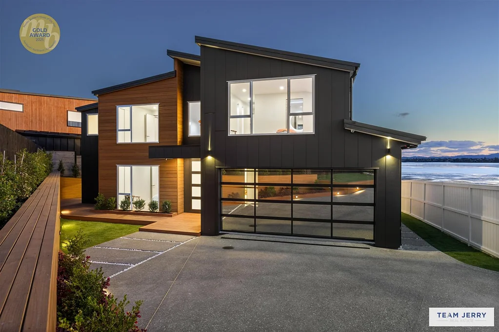 Hobsonville 5침실 Panoramic Waterfront Luxury - Gold Award Winner