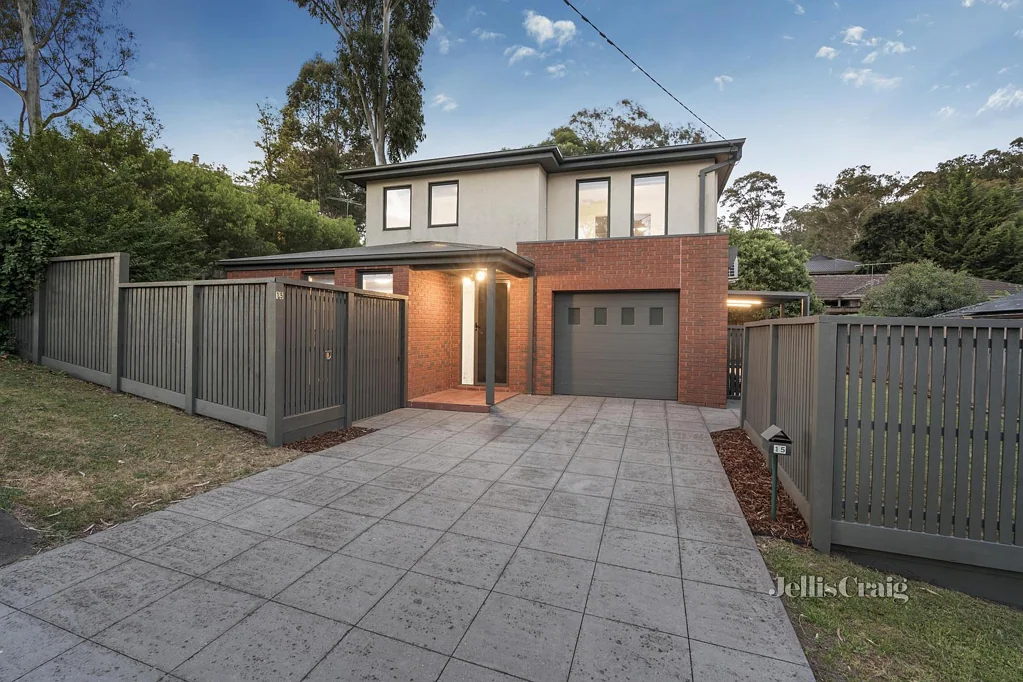 15 Swan Street, Eltham, VIC 3095