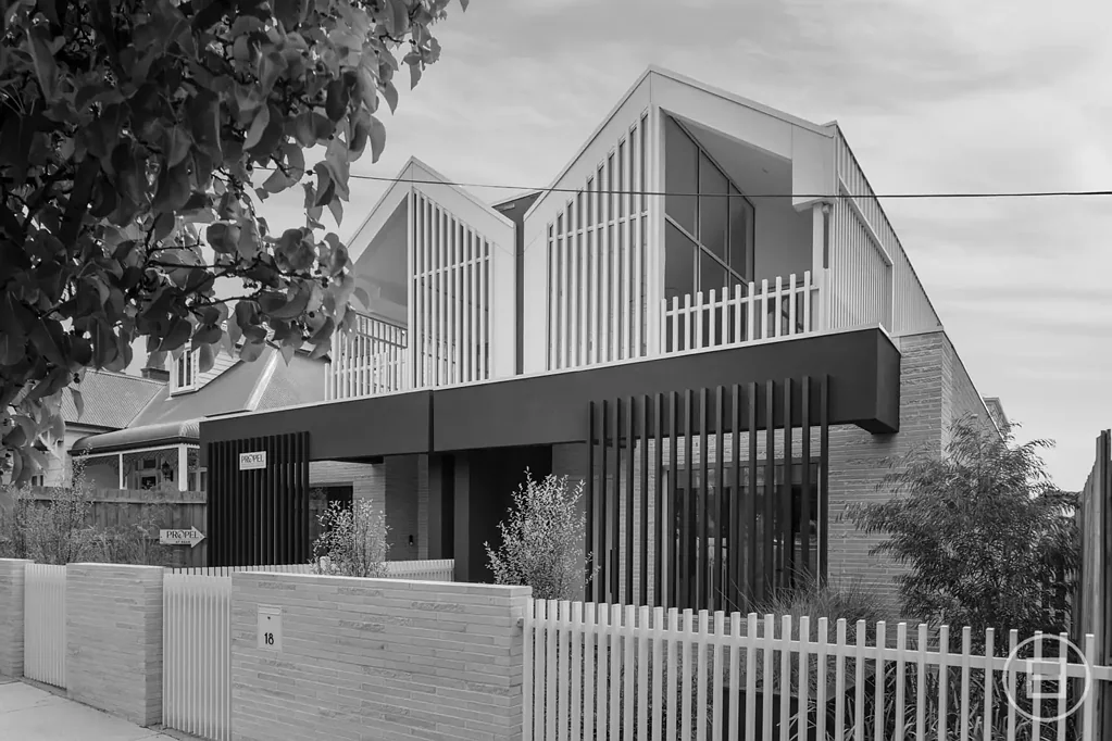 18 Lincoln Road, Essendon, VIC 3040