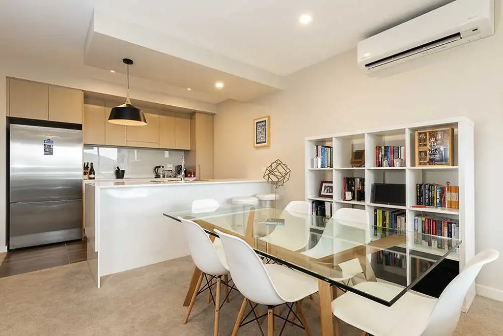 Top Floor, one bedroom, executive apartment with stunning views