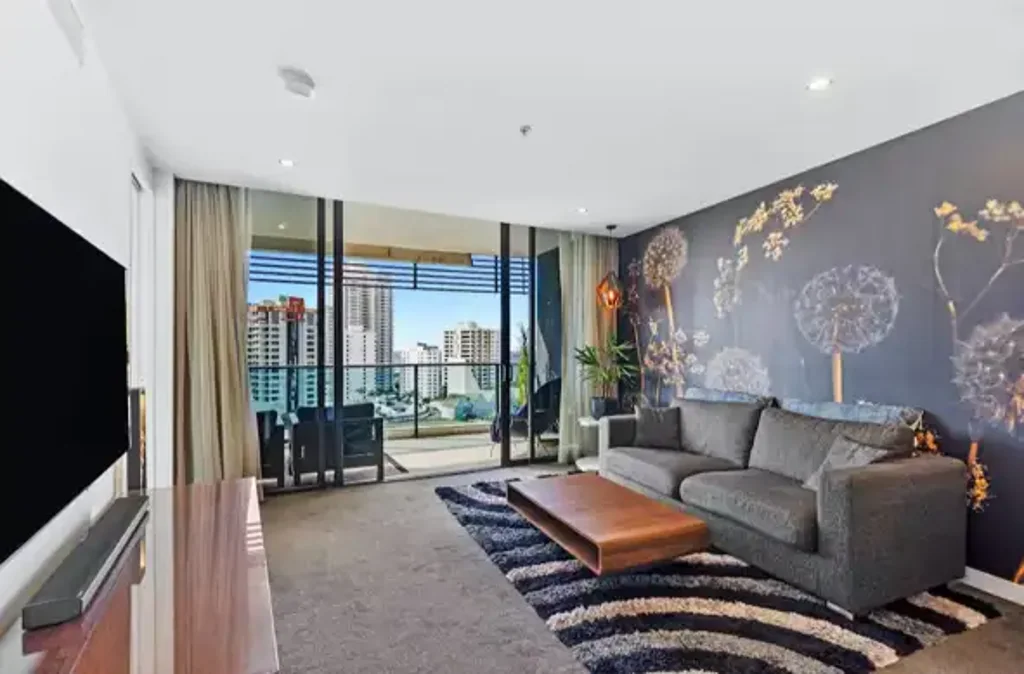 Furnished North-Facing Oracle Apartment with Ocean Views