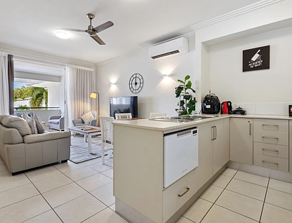 10/2-16 Langley Road, Port Douglas, Cairns, 2 Schlafzimmer, 2 Badezimmer, Apartment