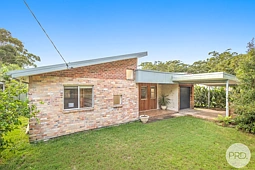 5 Ocean Beach Road, Shoal Bay