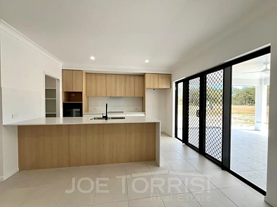1 Dural Close, Mareeba, QLD 4880, 4 Bedrooms, 2 Bathrooms, House