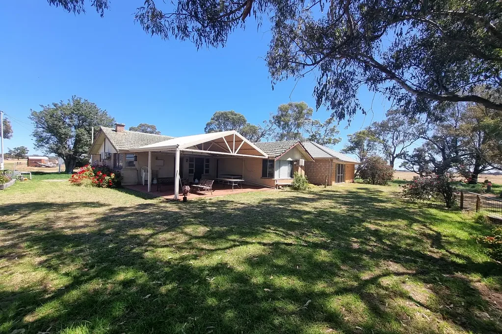 1154 Greenlands Road, Nirimba, WA 6208