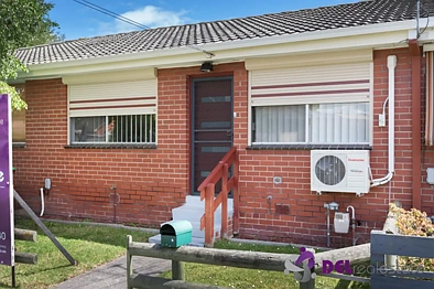 2/17 McLennan Street, Eumemmerring, VIC 3177, 2 Bedrooms, 1 Bathrooms, Unit