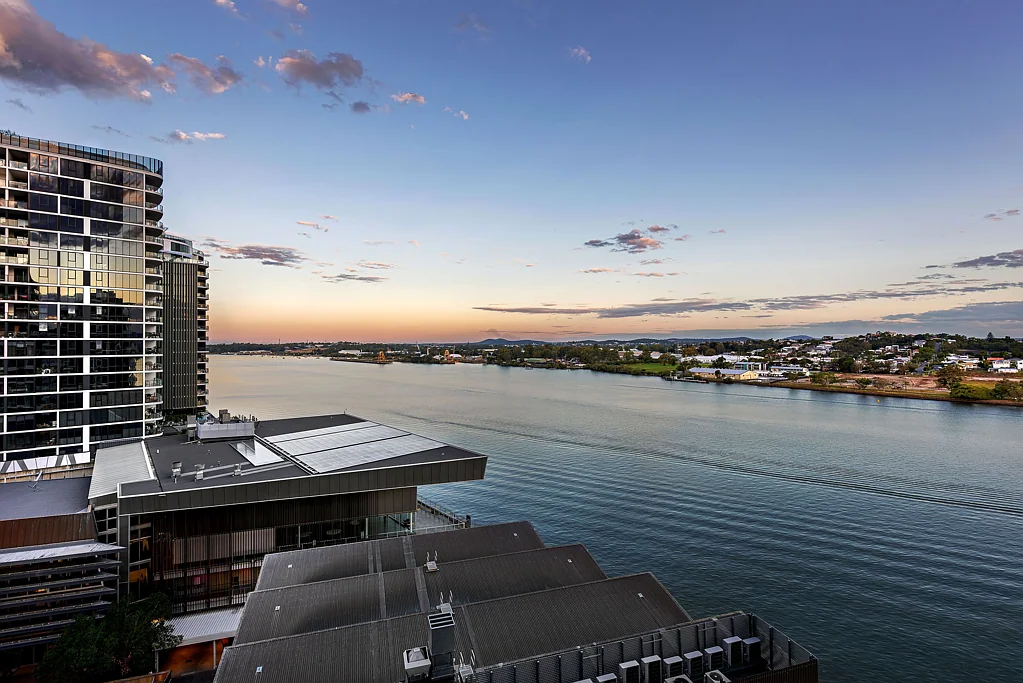 21001/37D Harbour Road, Hamilton, QLD 4007