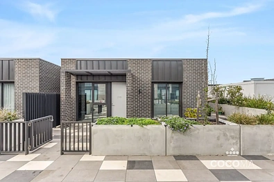 Keysborough 3Habitaciones Contemporary minimalist-luxe finishes inside and out, low maintenance courtyards