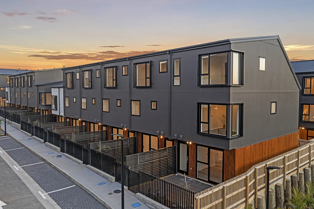 Henderson 3房  Upsized Brand New Family Townhouse in Henderson