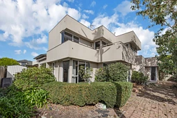 2/194 Bucklands Beach Road, Bucklands Beach