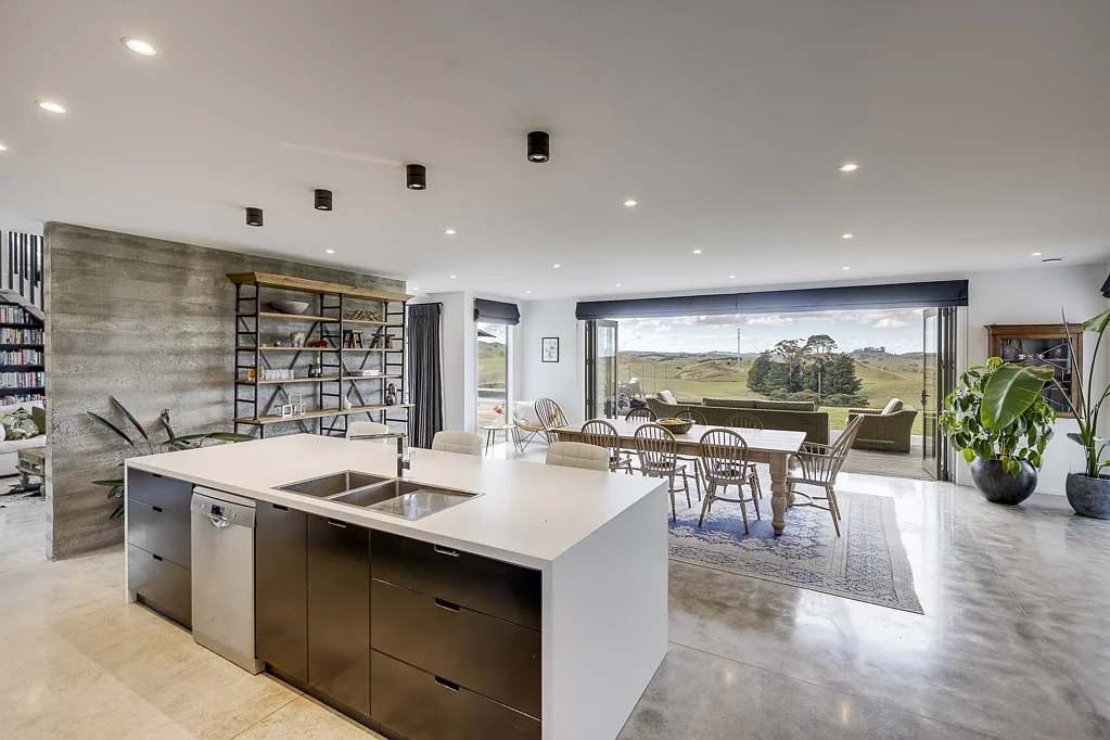 Crownthorpe Luxury living with exceptional views!