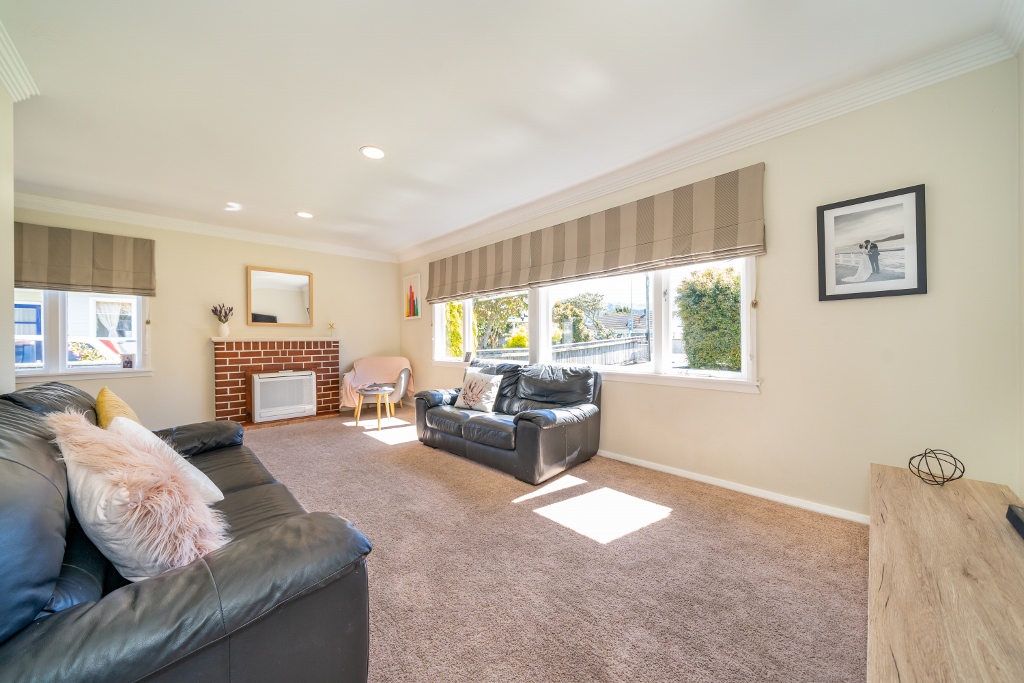 894 High Street, Avalon, Lower Hutt, 3 Bedrooms, 1 Bathrooms