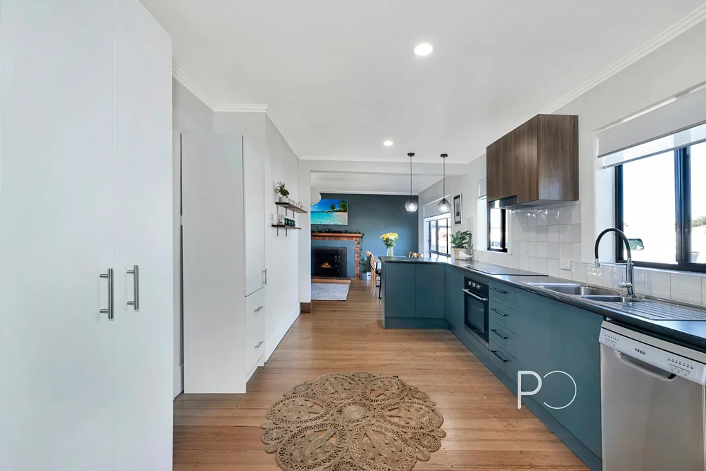 6 Lindsay Place, Devonport, TAS 7310