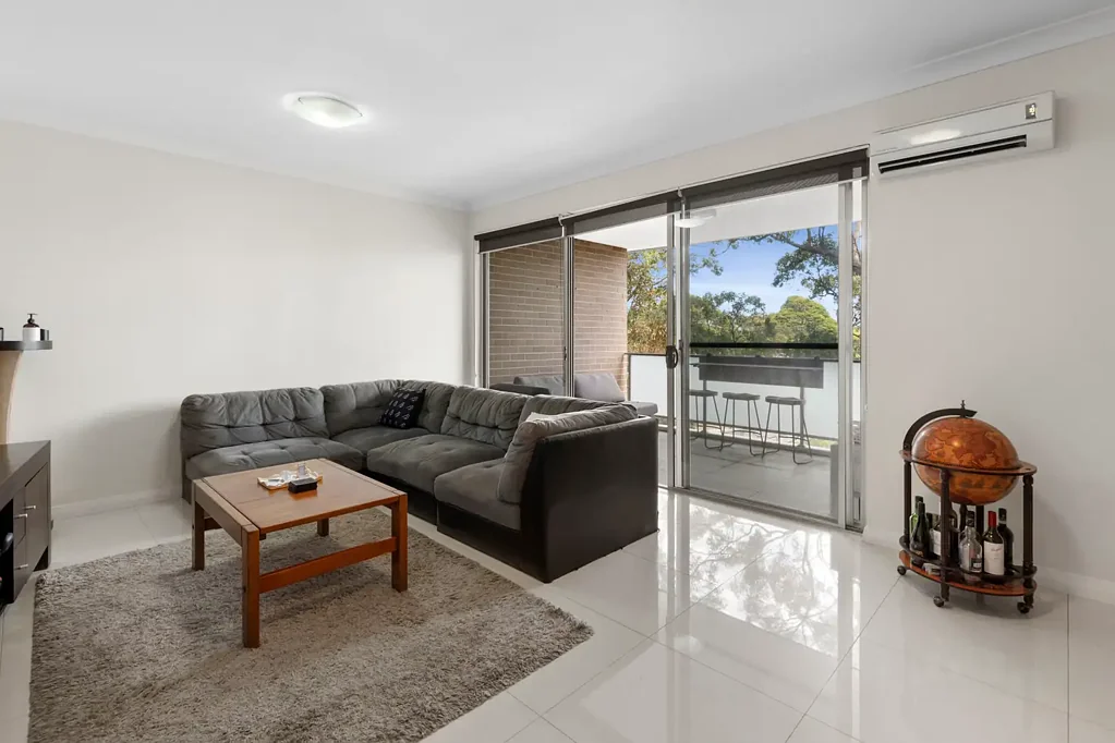 Oversized & Modern One Bedroom Apartment