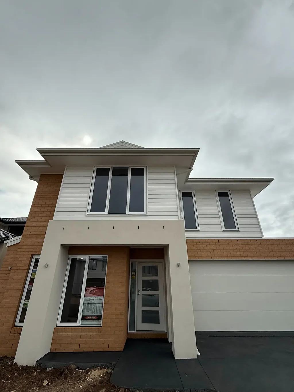 Modern 4-Bedroom Family Home for Lease