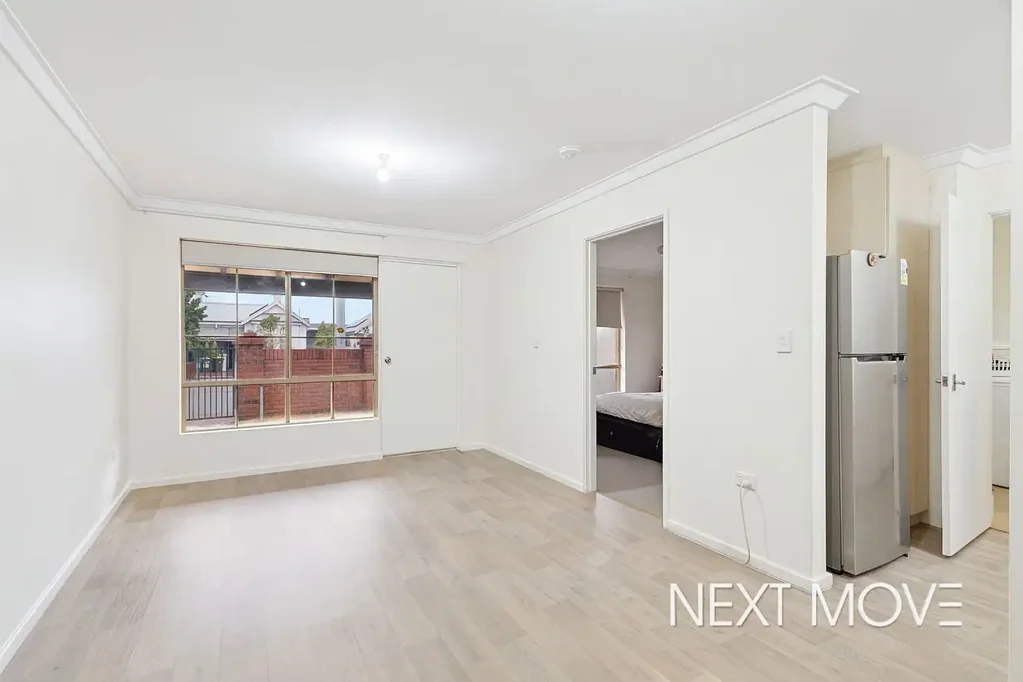 Neatly Presented 1 Bedroom with Private Courtyard- Near the Heart of Perth