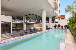 606/372 Marine Parade, Labrador
