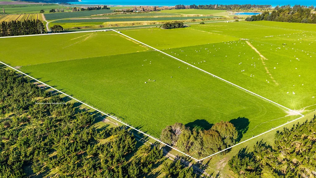 Amberley Love the Location - Lifestyle Living Awaits