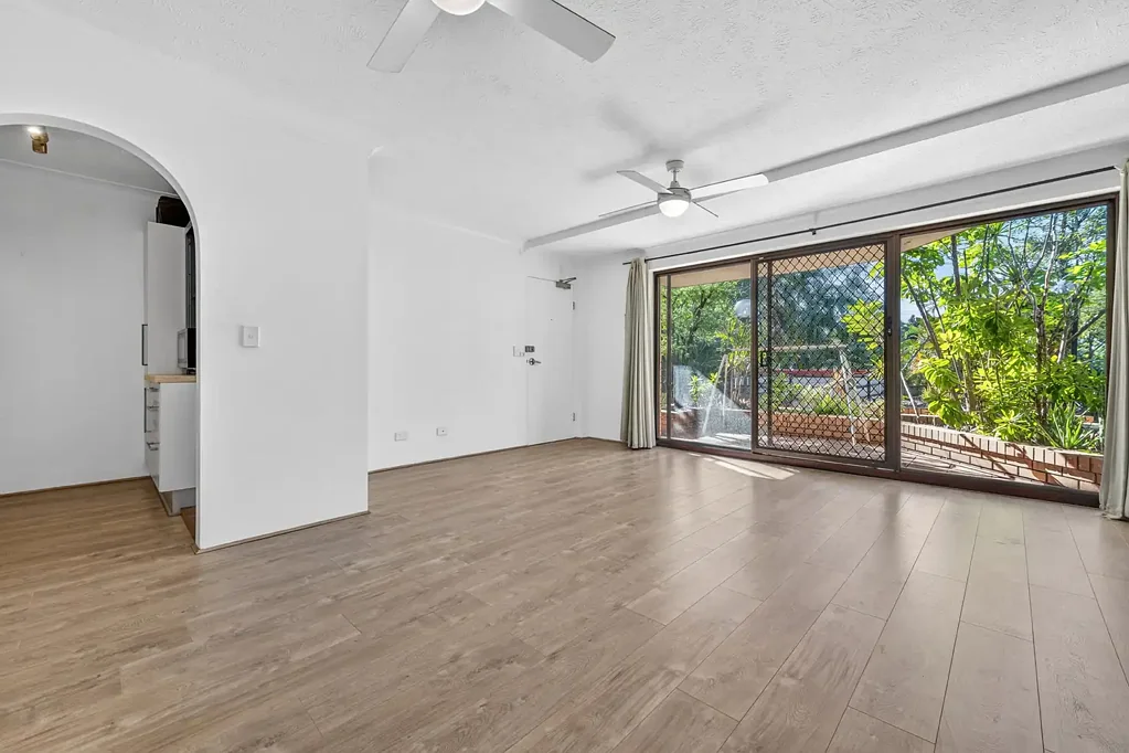 Ground Floor Living with Exclusive Courtyard