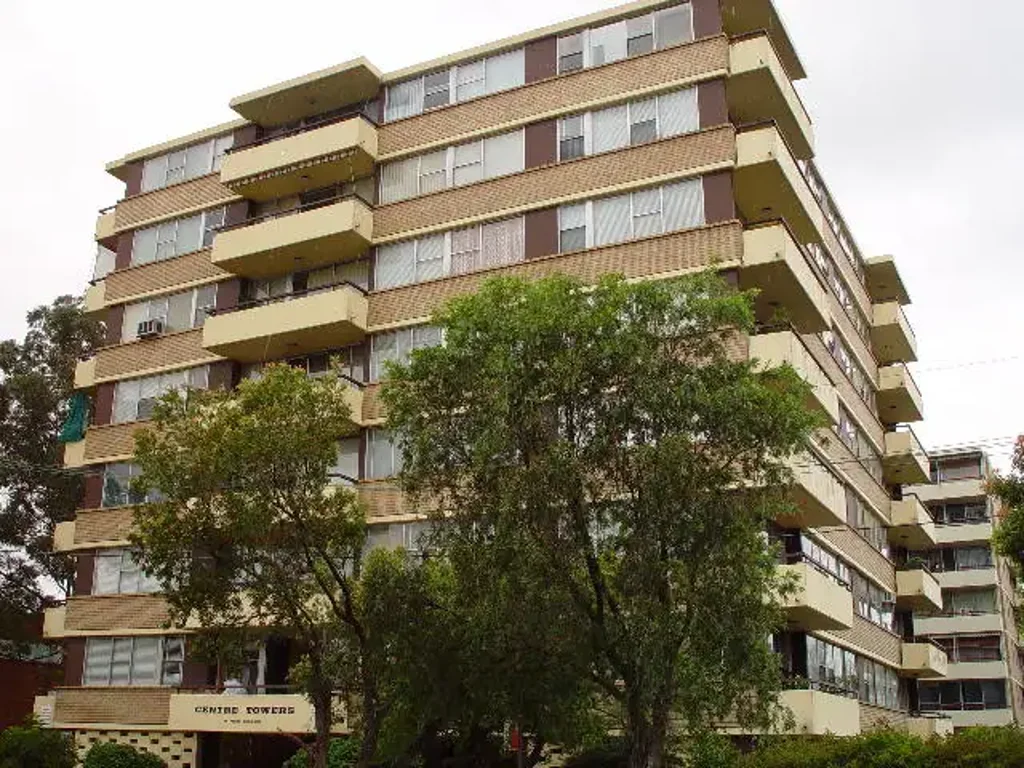 Well Presented Two Bedroom Unit