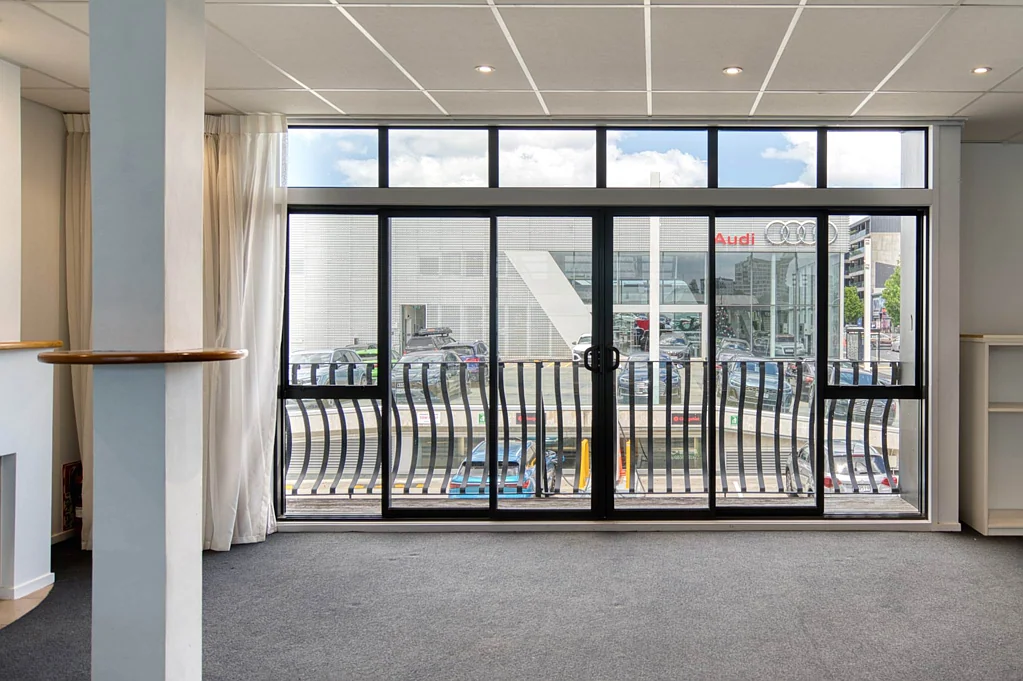 Spacious Home with a Separate Self-Contained O...