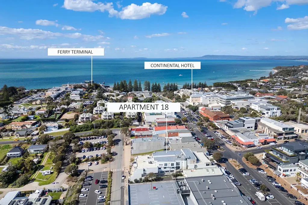Sorrento 2房 Sorrento中心位置 地下室安全停车 开放式阳光生活区 朝北阳光露台 壮观当地景观 步行即达海滨设施 HOW GOOD IS THIS FOR THE POSITION BUYER!