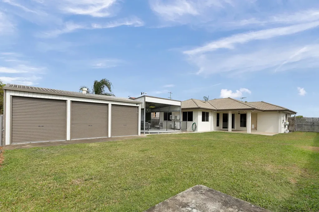 Marian 4Zimmer Space, Versatility & Lifestyle on a Generous Family-Friendly Block!