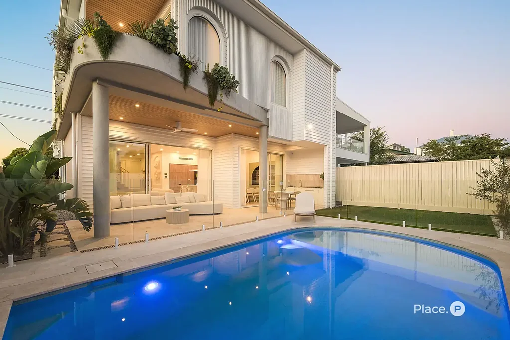 Bulimba 5 Bedroom Sculptural Masterpiece Offering the Ultimate in Luxury Living