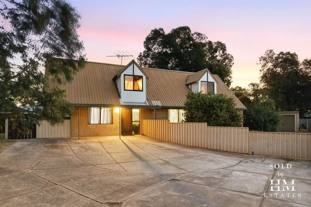 4 Hazelmere Crescent, Hazelmere, WA 6055