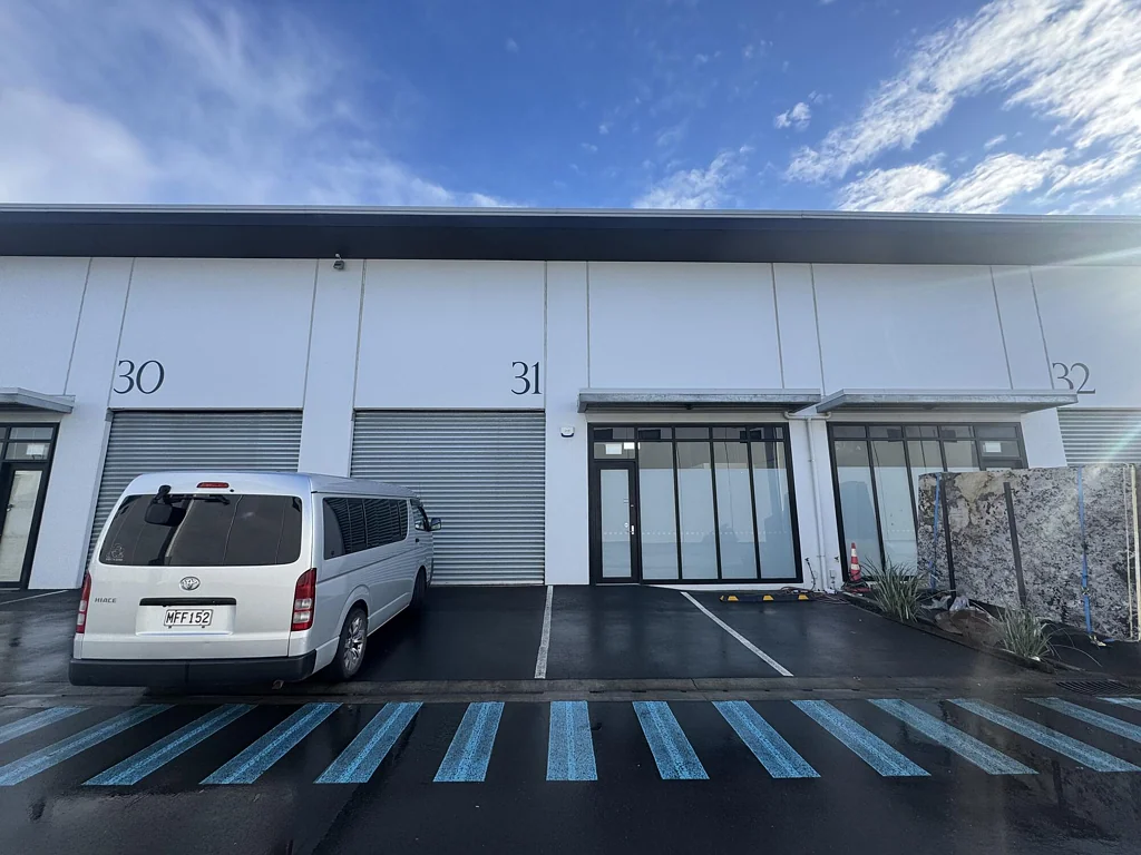 Manurewa Functional 150sqm Warehouse