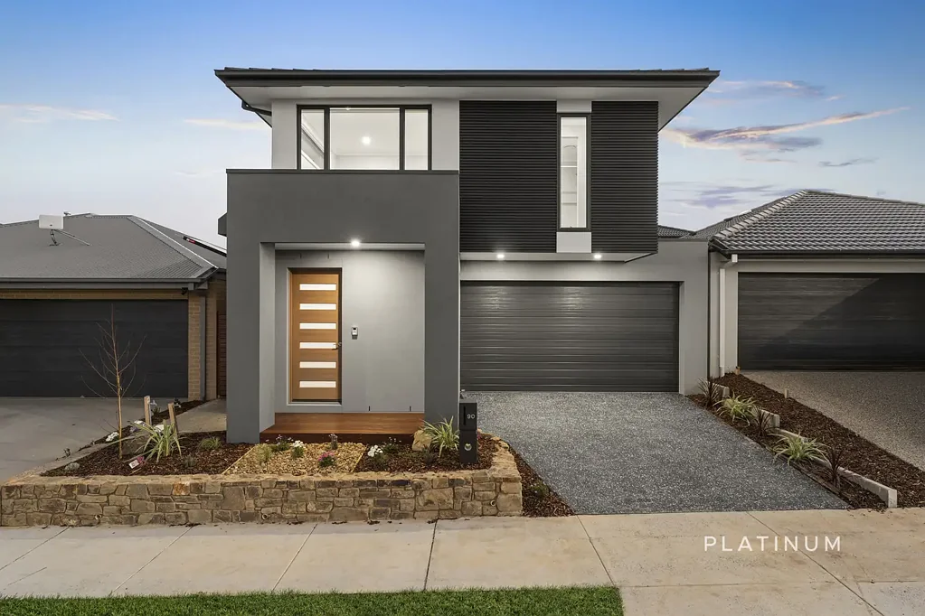 Clyde North 4房  Brand New Designer Family Home in Prime Clyde North Location